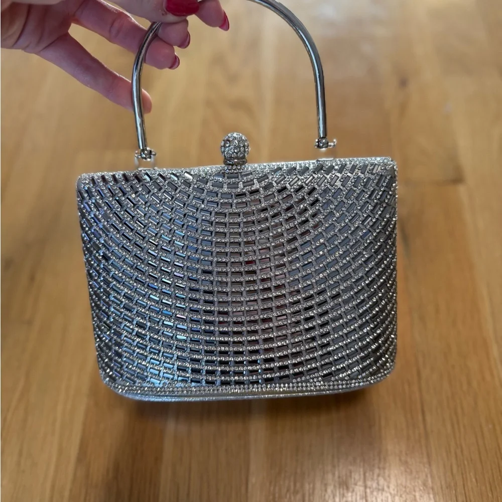 NWT d'morgeaux Silver Rhinestone Clutch Bag AZ7219 Metal Handle Shoulder Purse - Picture 5 of 12